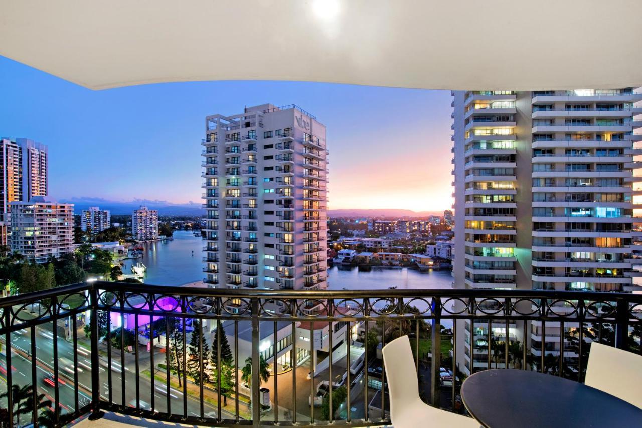 Chevron Renaissance - Self Contained & Privately Managed Apartments โกลด์โคสต์ ภายนอก รูปภาพ